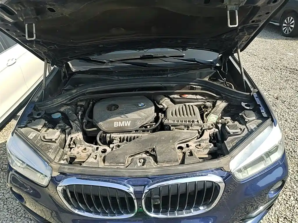 BMW X1 2018 sDrive18Li Premium Model фото 16