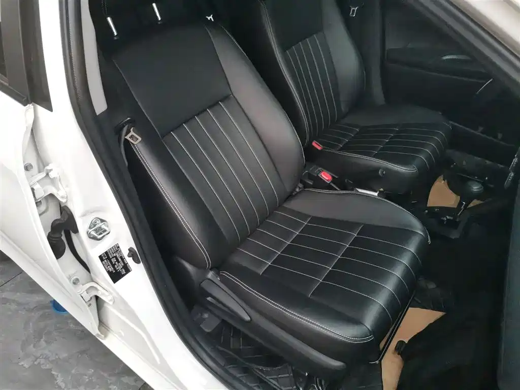 Toyota Vios 2022 1.5L 20th Anniversary Edition фото 25