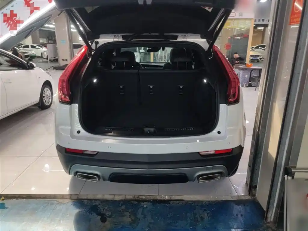 Cadillac XT4 2022 28T FWD Luxury фото 19