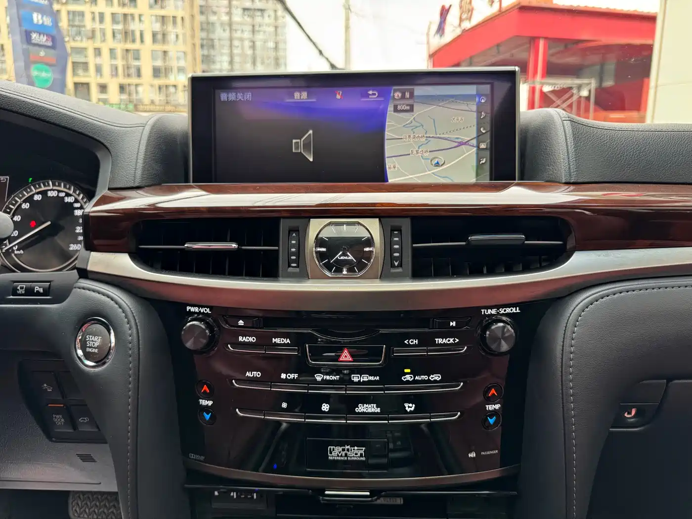 Lexus LX 2017 570 Prestige Luxury фото 14