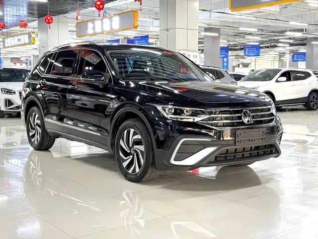 Volkswagen Tiguan L 2023 280TSI 2WD Trend Limited Edition — фото 2
