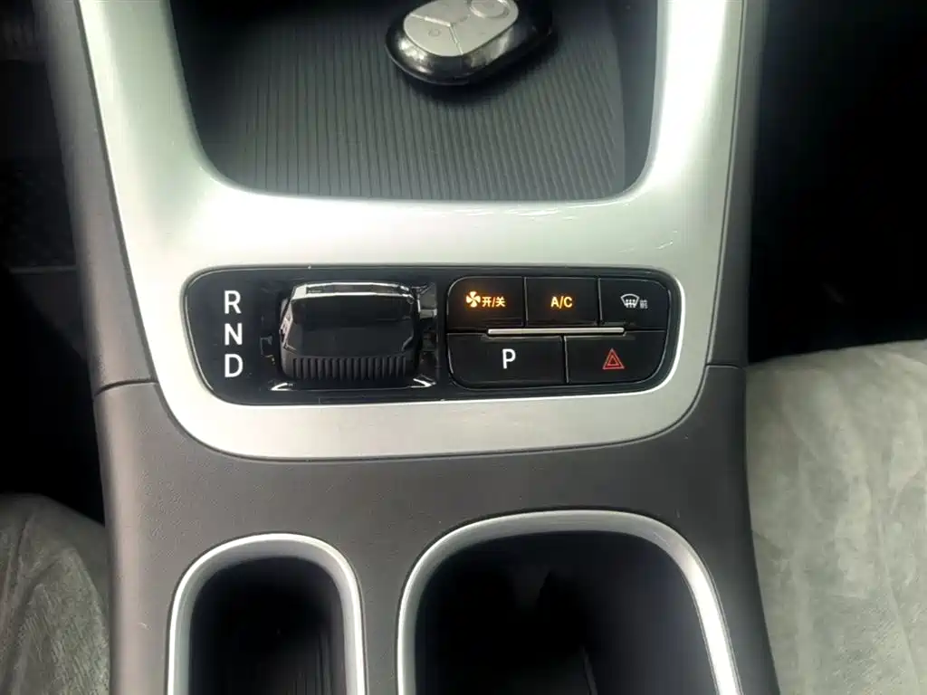 Geely Galaxy Starry Wish 2026 Edition 310km Youth Version фото 14