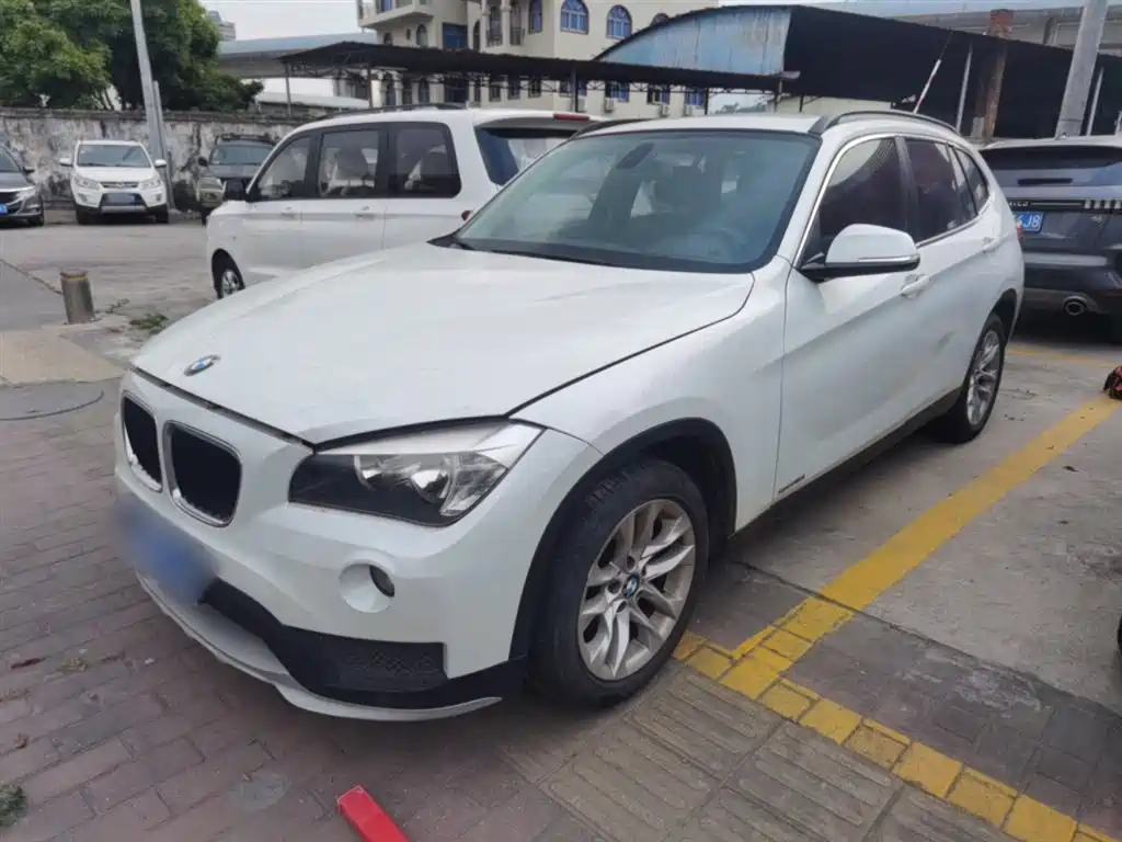 BMW X1 2015 Model sDrive18i Fashion Advanced Edition фото 2