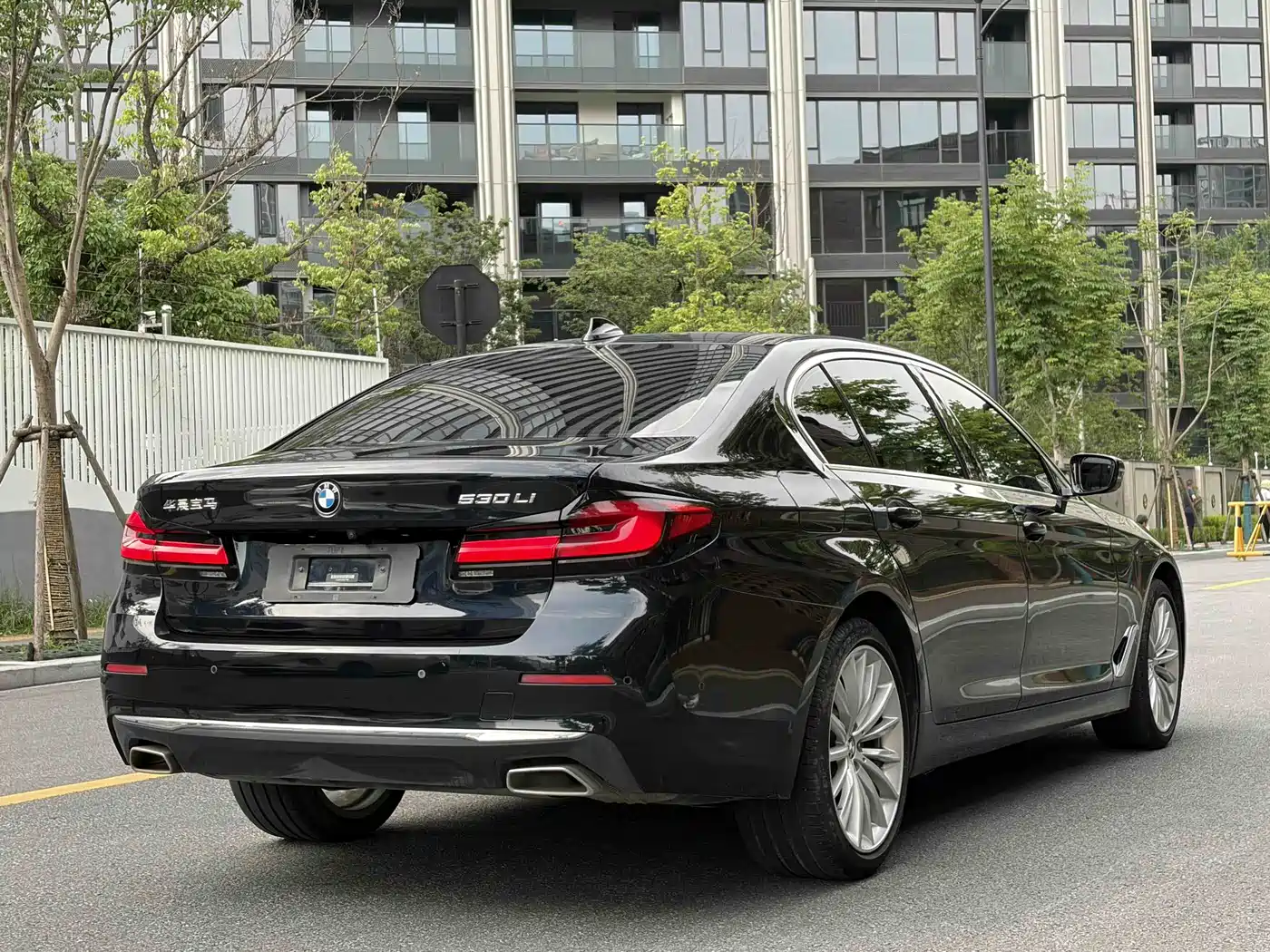 BMW 5 Series 2022 Facelift 530Li Executive Luxury Package фото 18