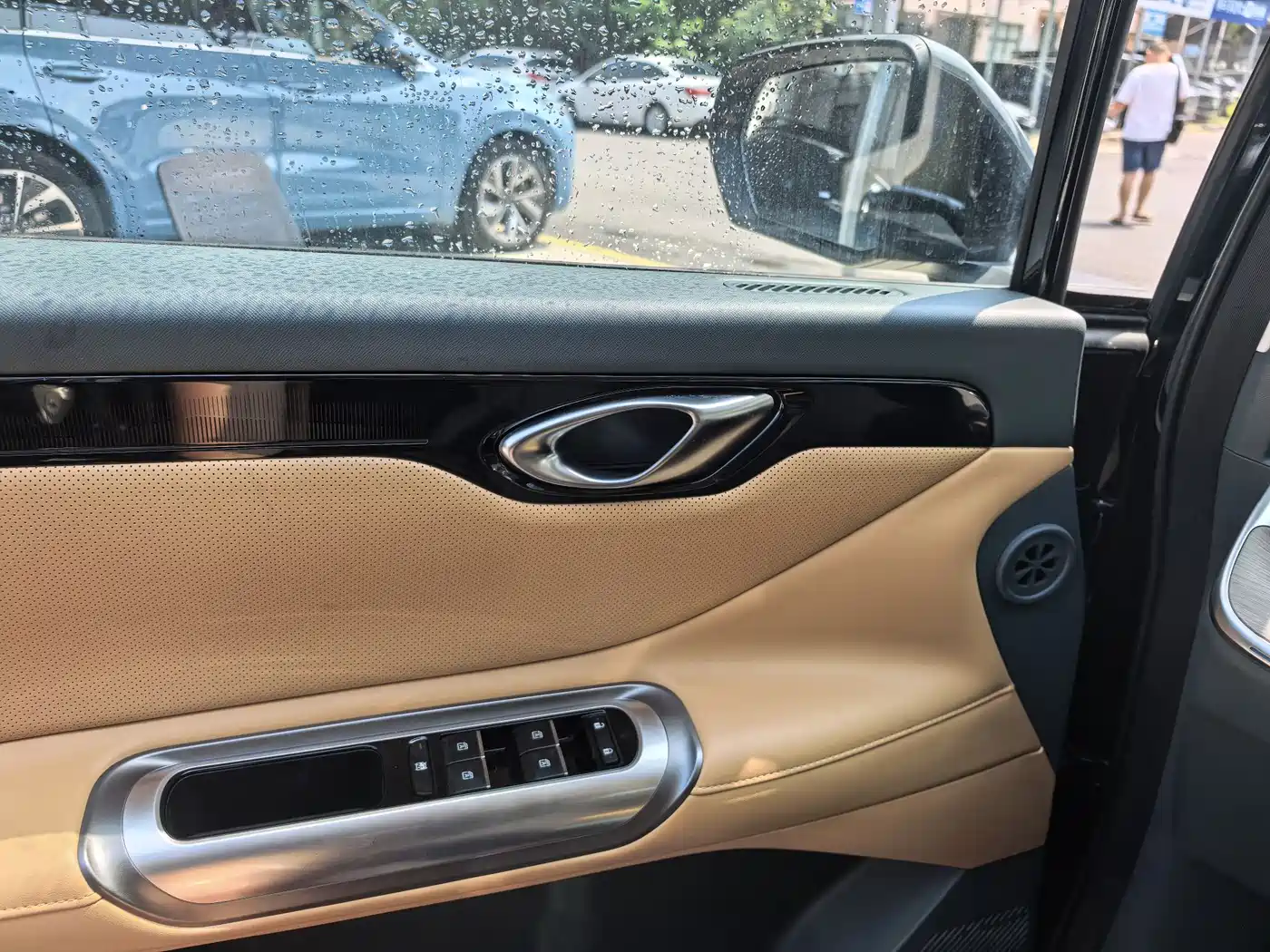 GAC Trumpchi Trumpchi E8 NEV 2024 Model 150km MAX фото 7