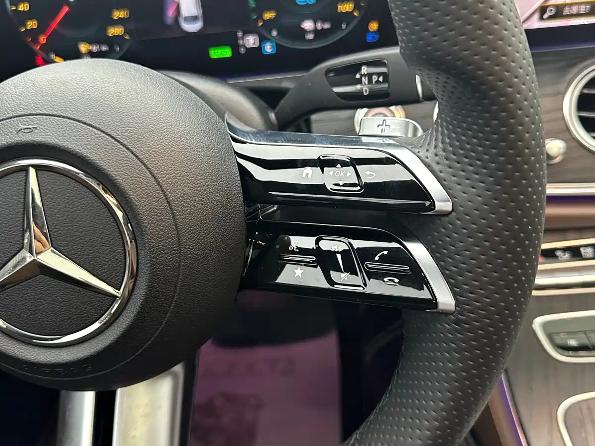 Mercedes-Benz E-Class New Energy 2022 E 350 e L Plug-in Hybrid Sedan фото 17