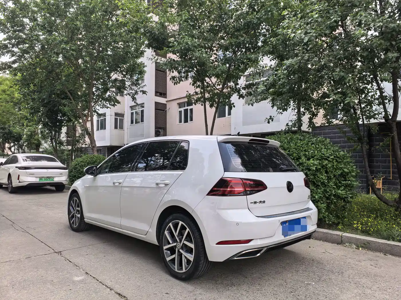 Volkswagen Golf 2020 Beloved Edition 280TSI DSG Luxury фото 10