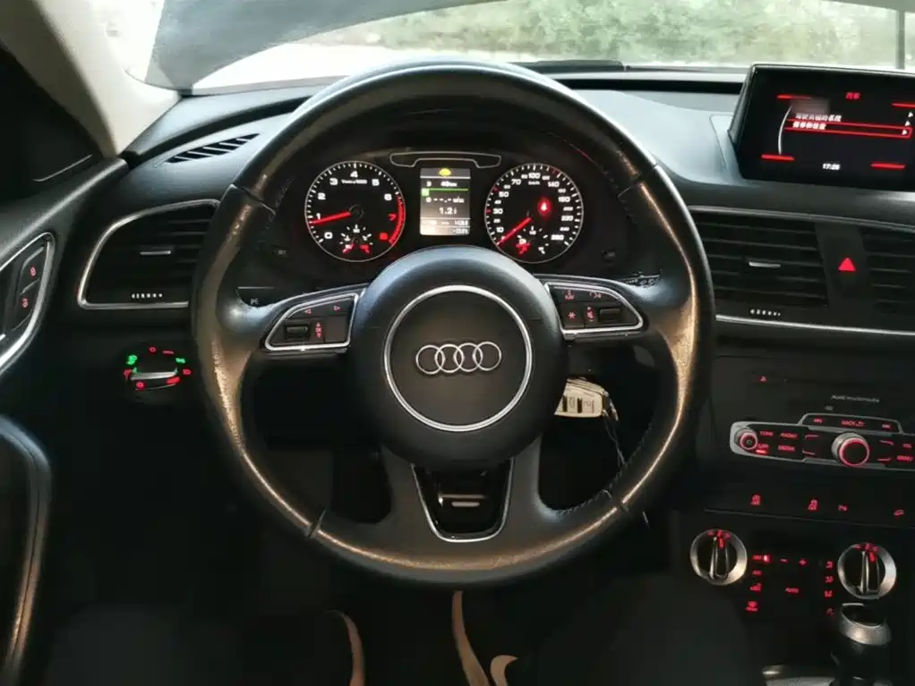 Фото 11 - Audi Q3