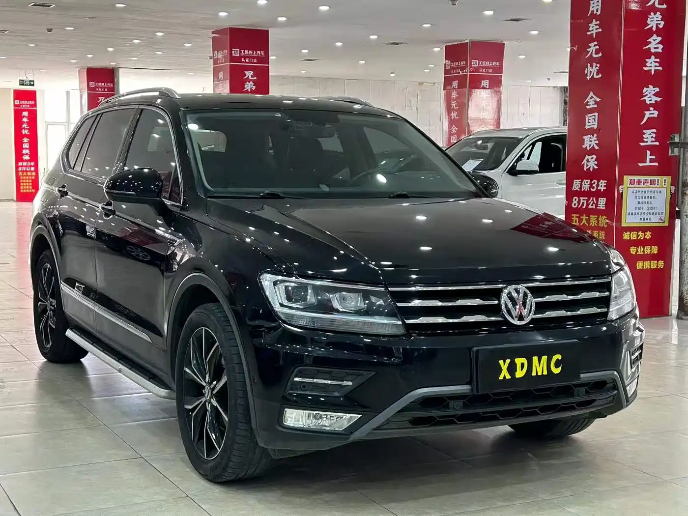Volkswagen Tiguan L 2019 330TSI Automatic 2WD Smart Luxury Edition China VI фото 3