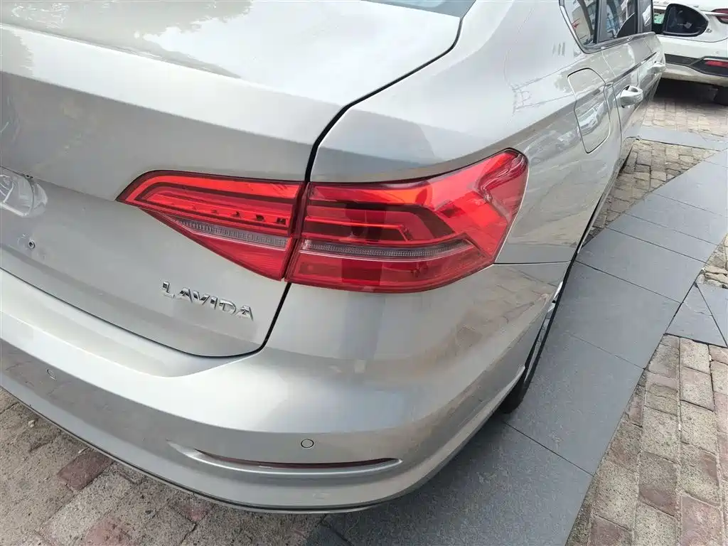Volkswagen Lavida 2019 280TSI DSG Comfort Edition China VI фото 8