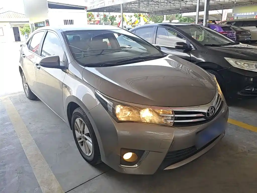 Toyota Corolla 2017 Facelift 1.6L S-CVT GL фото 4