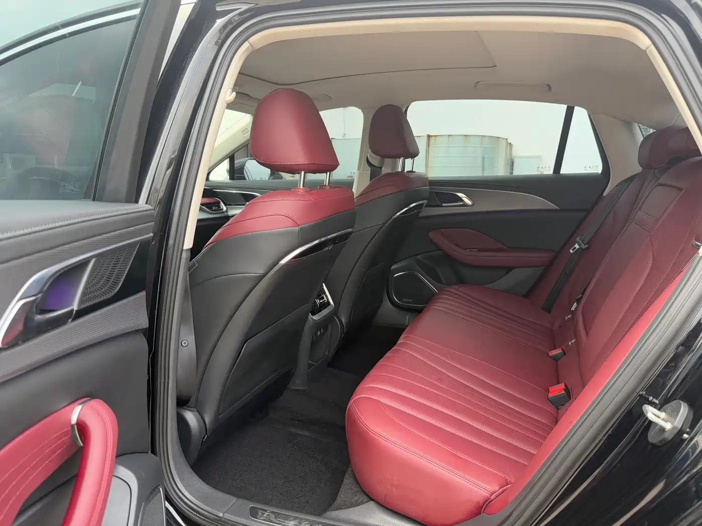Hongqi H5 2023 2.0T Auto Smart Connect Flag Comfort фото 12