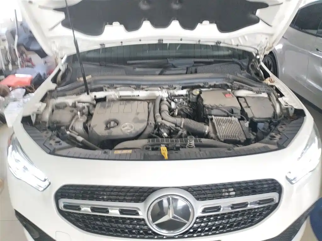 Mercedes-Benz GLA 2023 Facelift GLA 200 фото 16