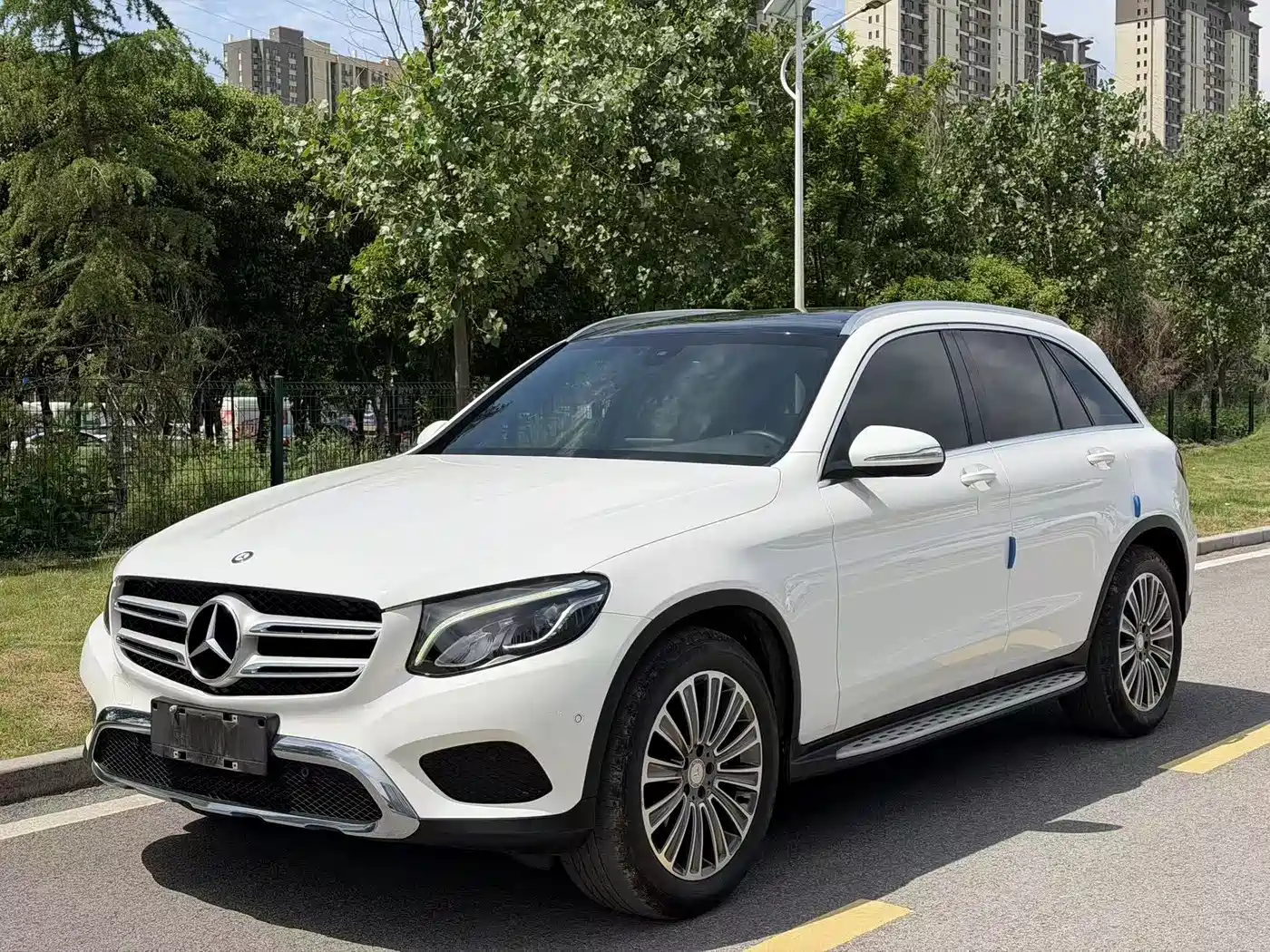 Mercedes-Benz GLC 2017 GLC 200 4MATIC