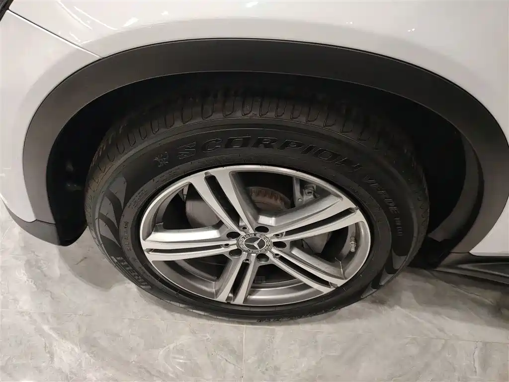 Mercedes-Benz GLC 2021 GLC 260 L 4MATIC Sporty фото 25