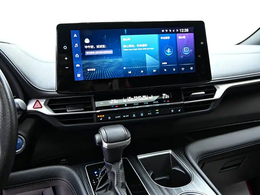 Toyota Sienna 2021 2.5L Hybrid Premium Edition фото 18