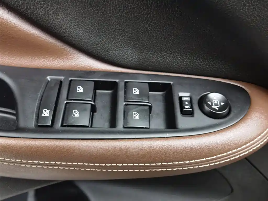 Buick Envision Plus 2015 20T 4WD Elite фото 9