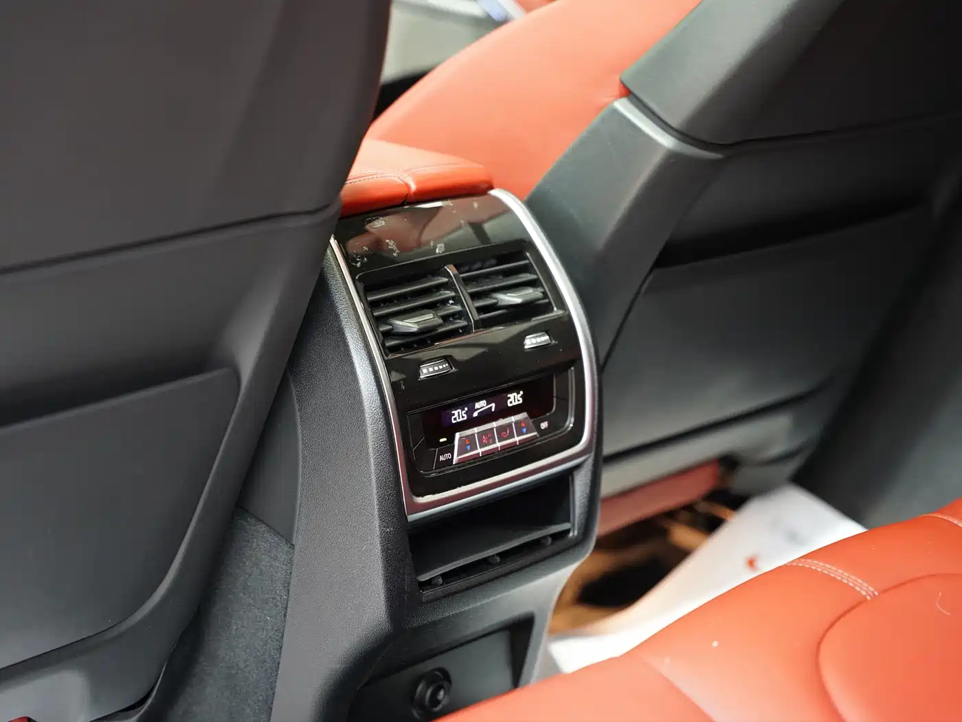 BMW X6 M 2022 X6 M фото 19