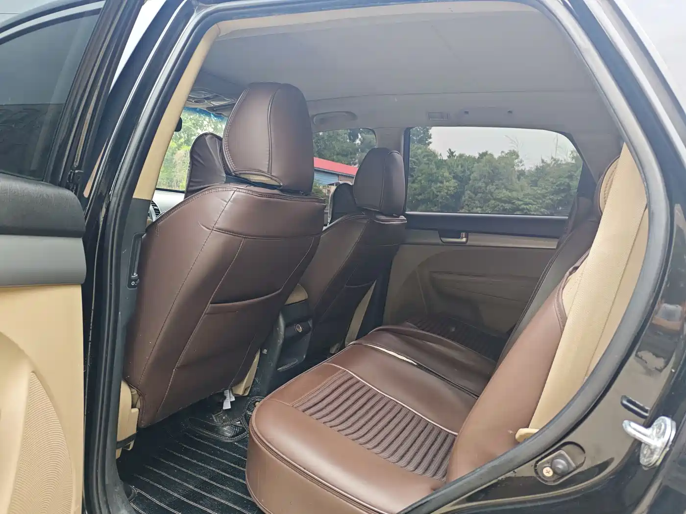Kia Sorento 2013 2.4L 5-seat Gasoline Comfort Edition фото 7