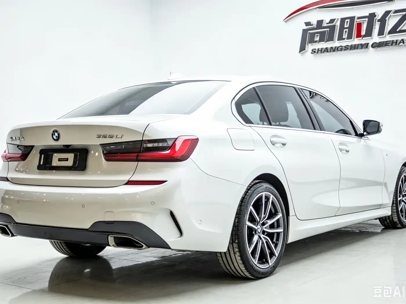 BMW 3 Series 2020 325Li M Sport Package фото 28