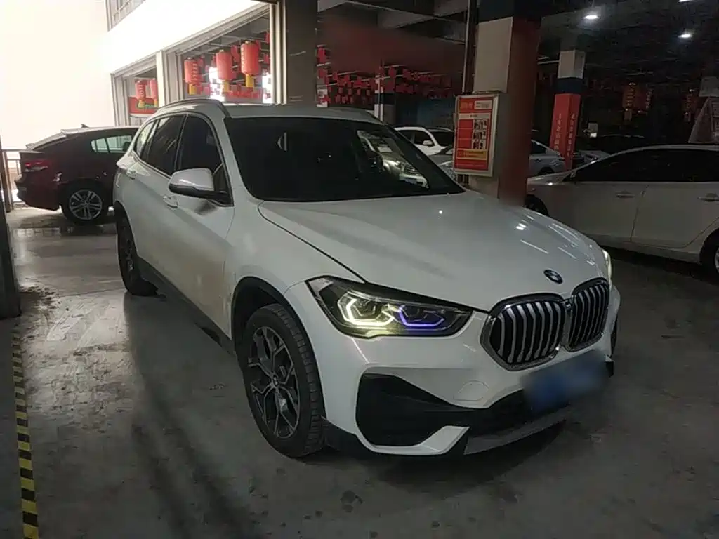 BMW X1 2021 sDrive25Li Leading фото 4
