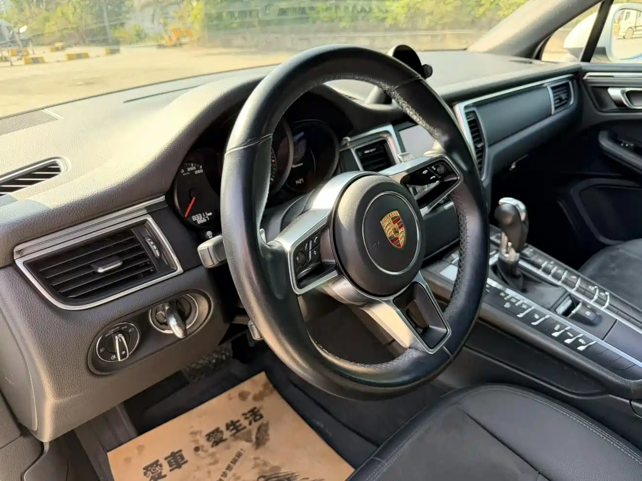 Porsche Macan 2016 Macan 2.0T фото 10