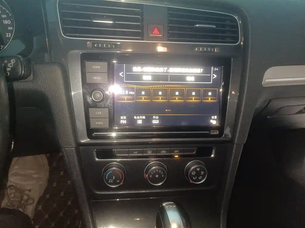 Volkswagen Golf 2019 200TSI DSG Comfort Progressive China VI фото 13