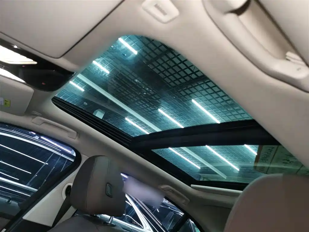 BMW 3 Series 2023 325Li M Sport Black Night Package фото 14
