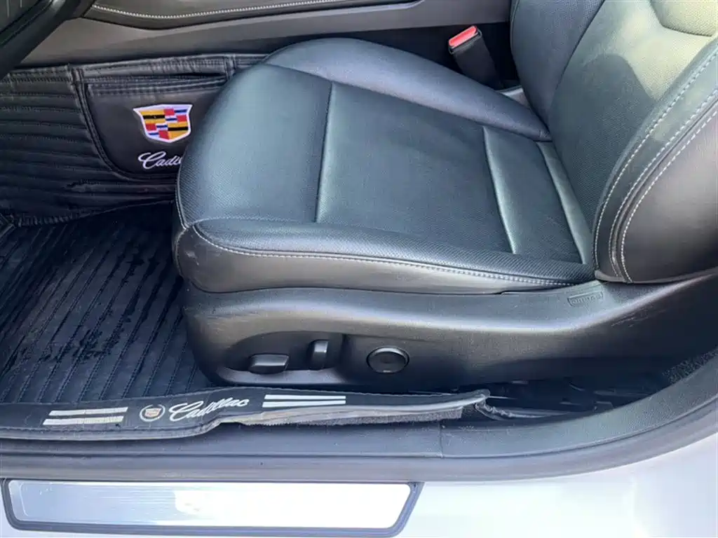 Cadillac CT5 2024 28T Luxury Model Pro фото 24