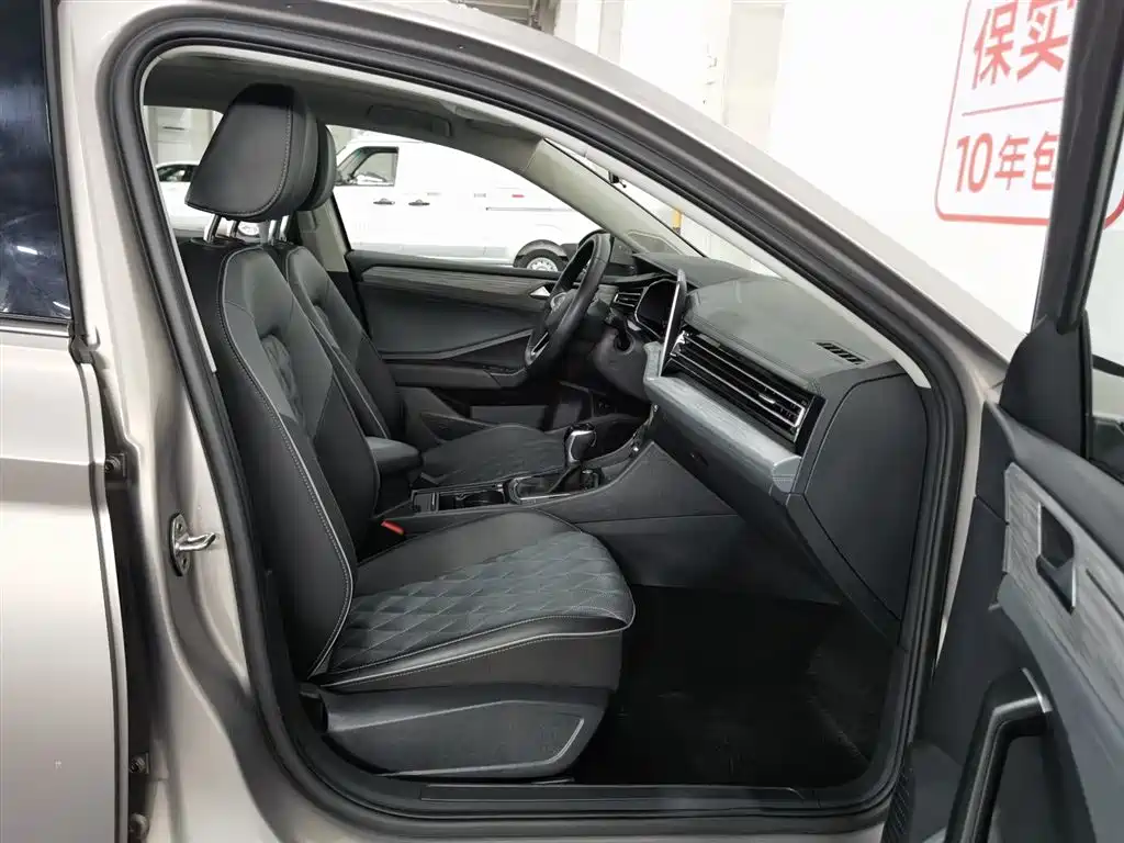 Volkswagen Sagitar 2023 300TSI DSG Surpassing Edition фото 23