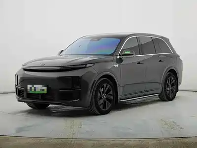 Li Auto L8
