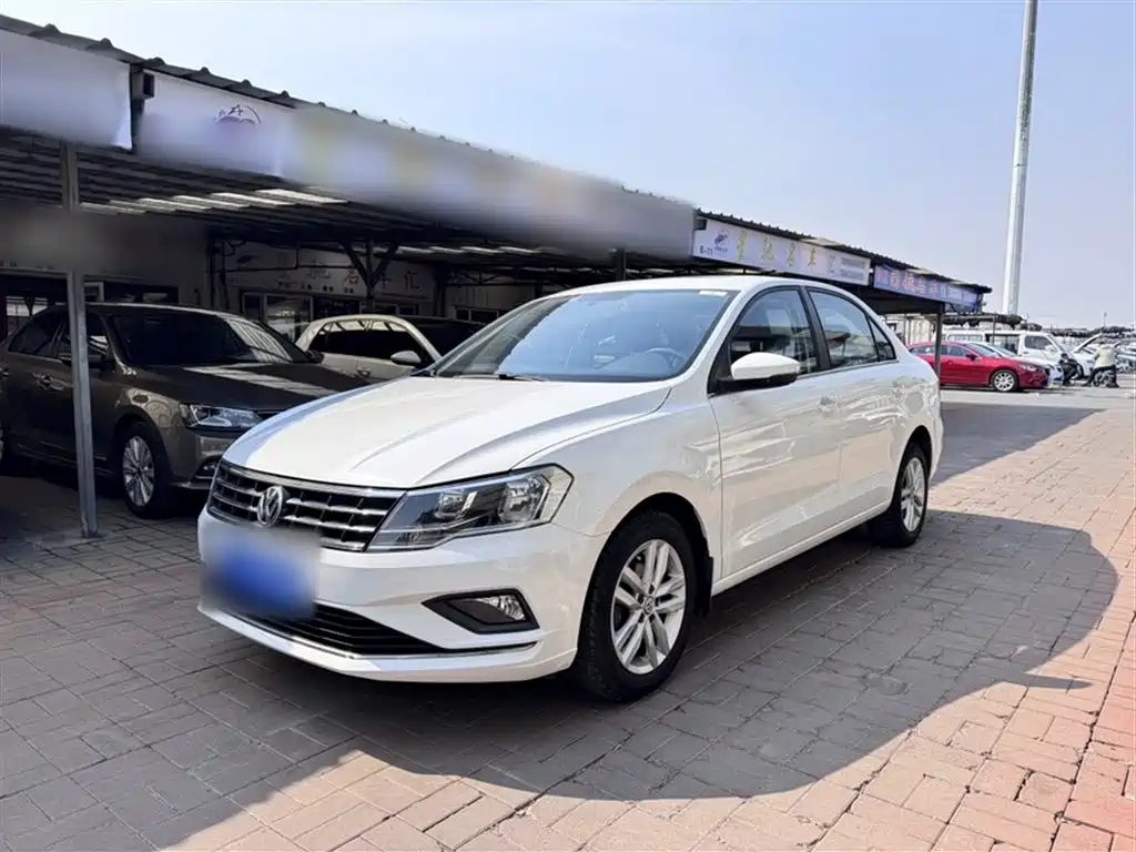 Volkswagen Jetta 2017 1.5L Manual Comfort фото 2