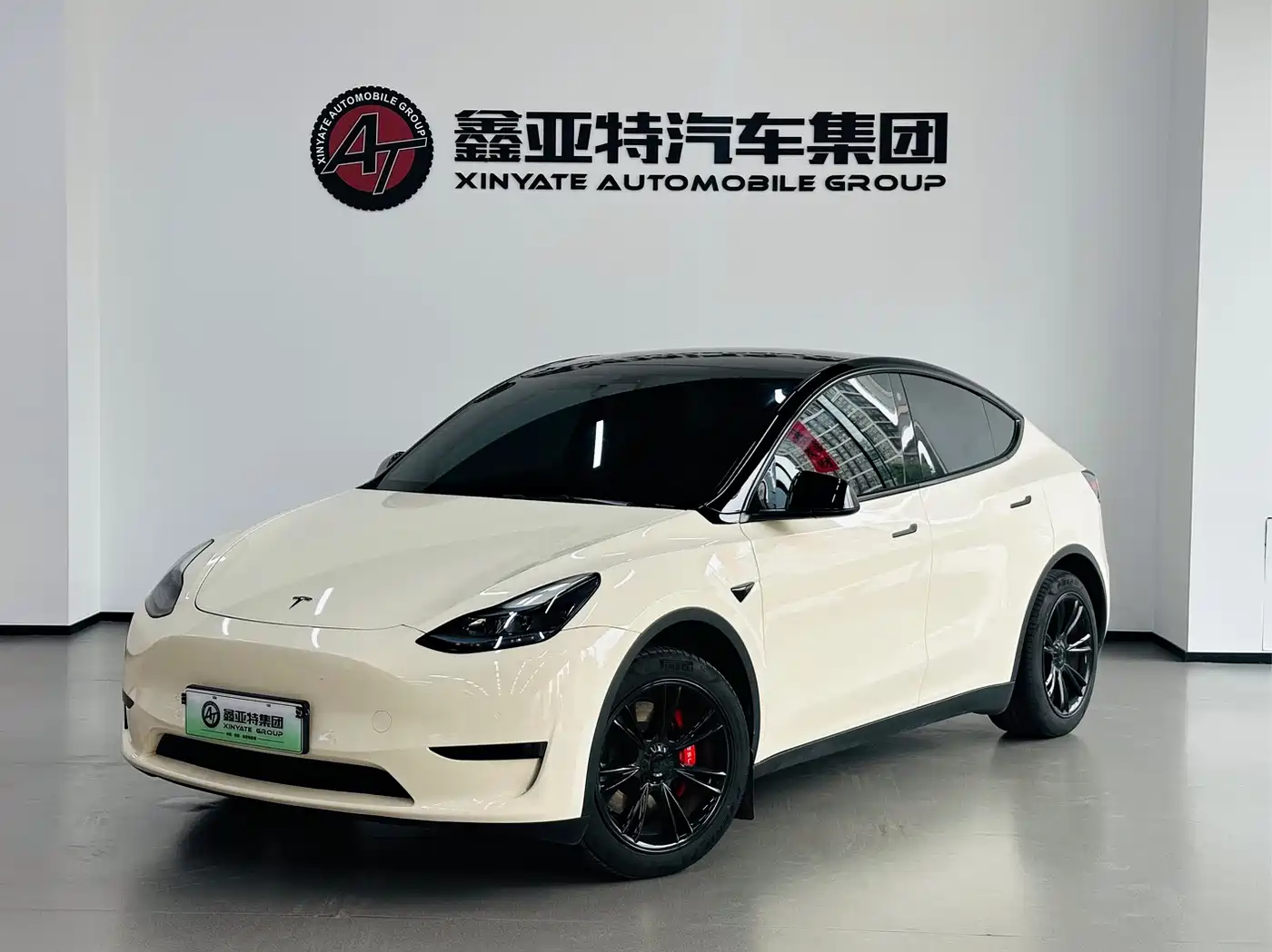 Фото 2 - Tesla Model Y