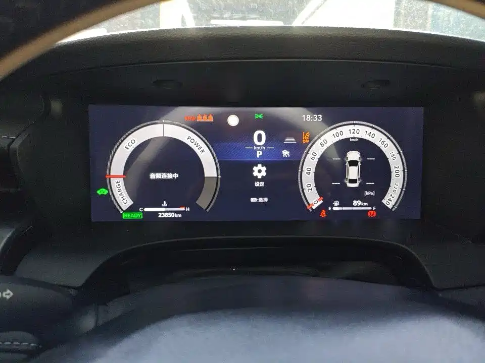 Фото 9 - Toyota Camry