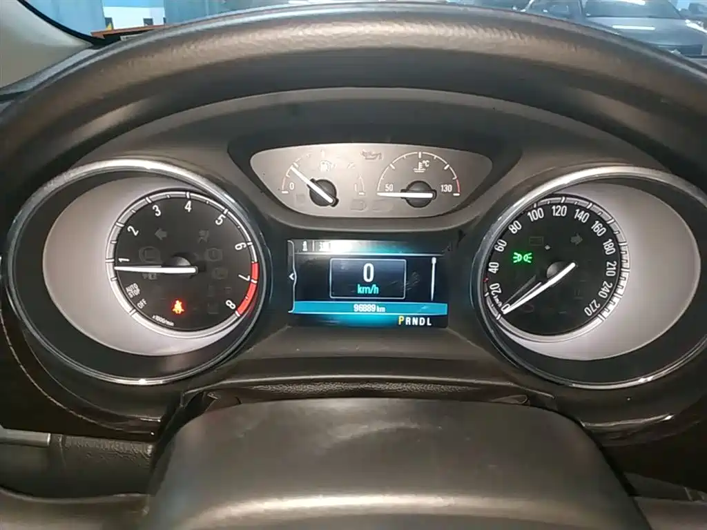 Buick Verano 2019 Sedan 20T Dual Clutch Leading фото 12