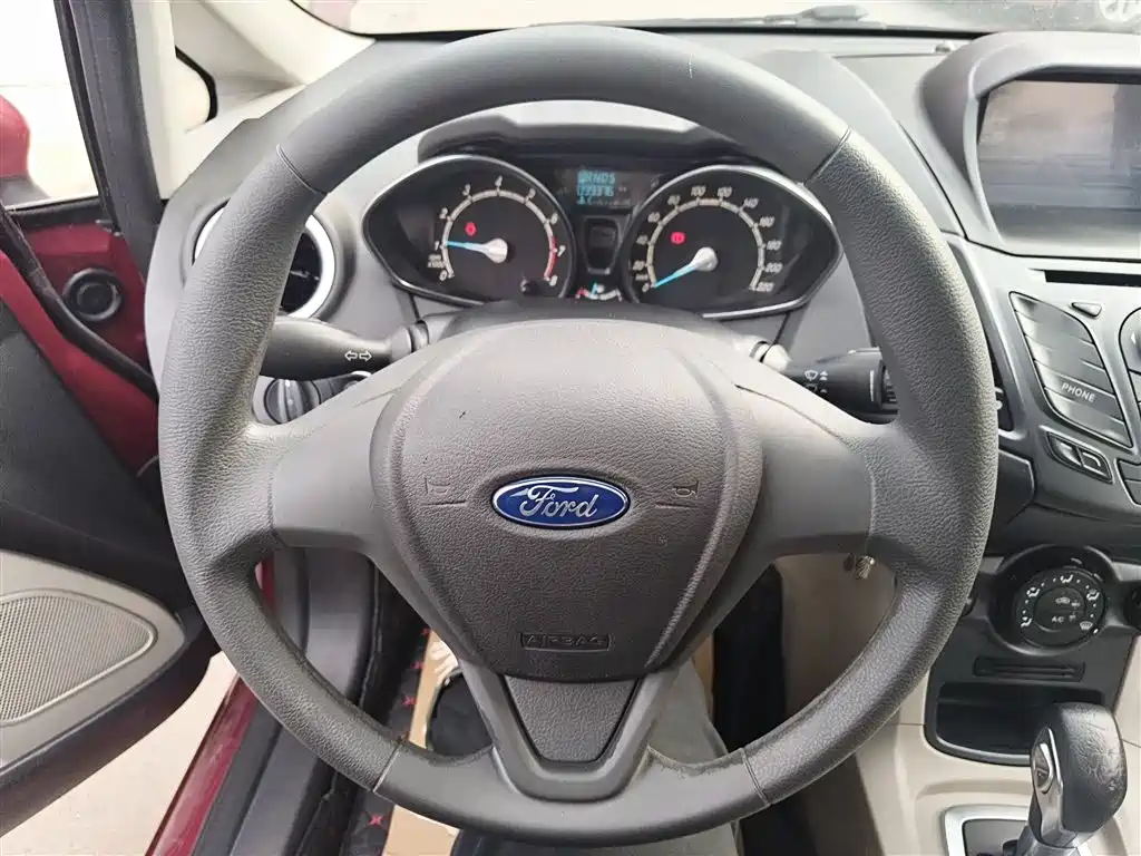 Ford Fiesta 2014 2013 Sedan 1.5L Automatic Fashion