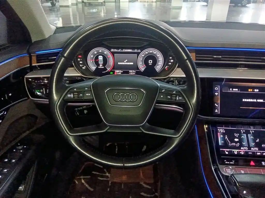 Audi A8 2018 A8L 55 TFSI quattro Launch Premium фото 11