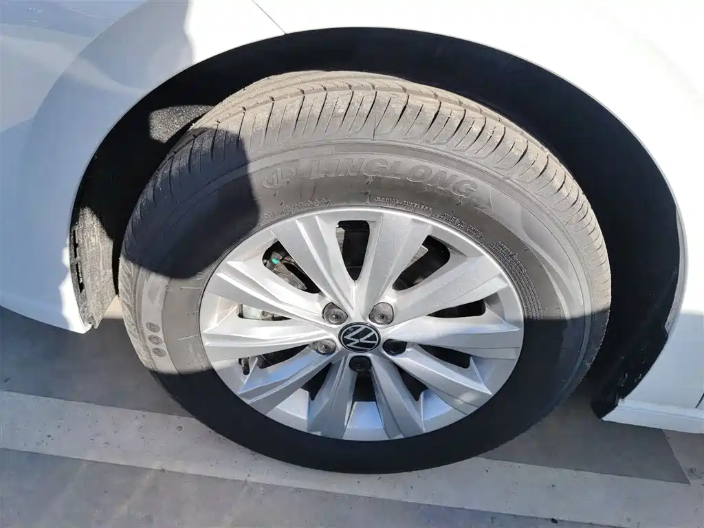 Volkswagen Lavida 2025 New Edge 1.5L Outstanding New Ease фото 25