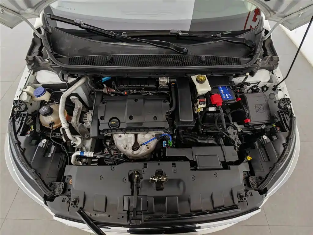 Peugeot 308 2019 1.6L Automatic Luxury Version China V фото 6