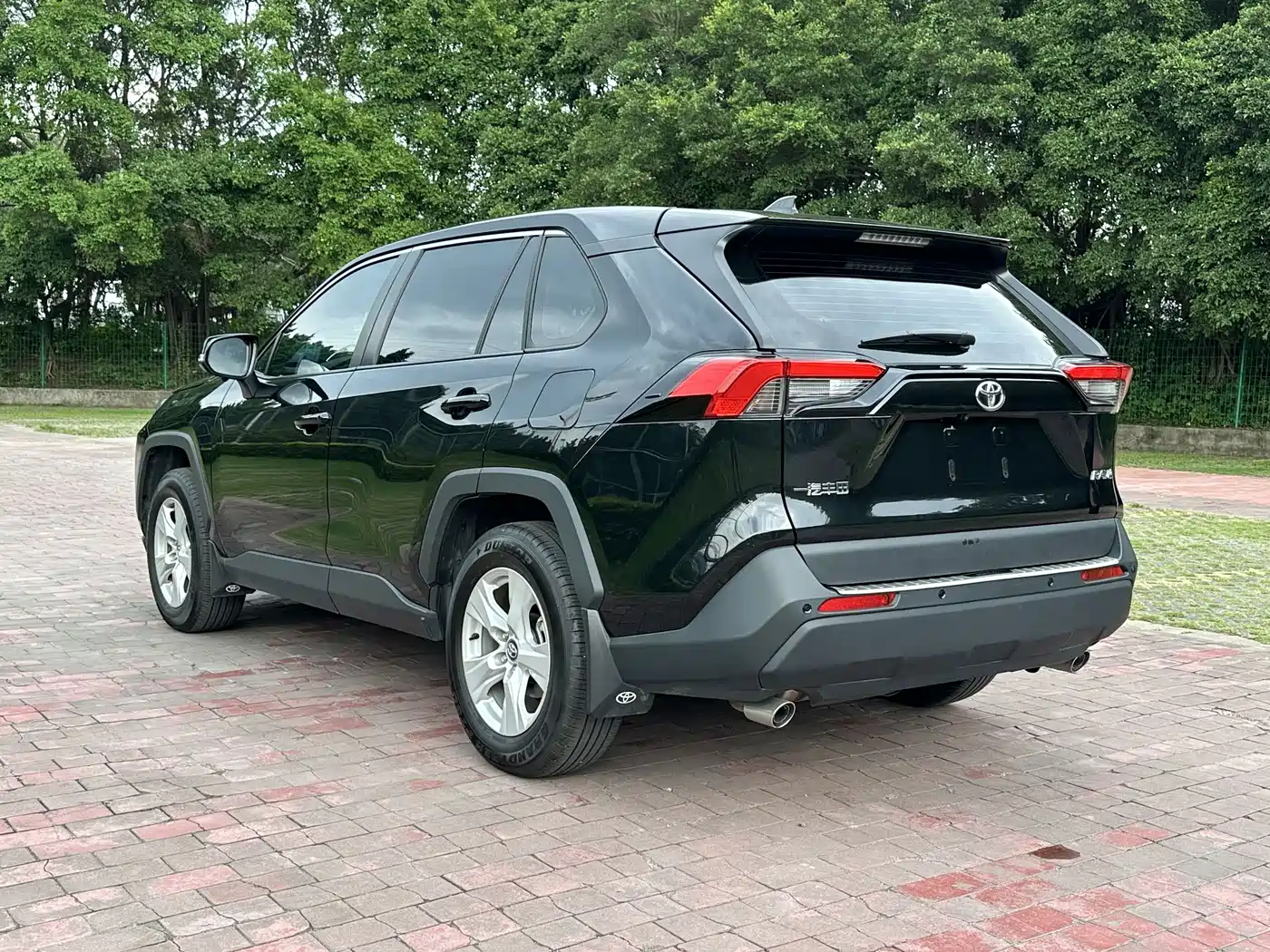 TOYOTA RAV4 RONGFANG