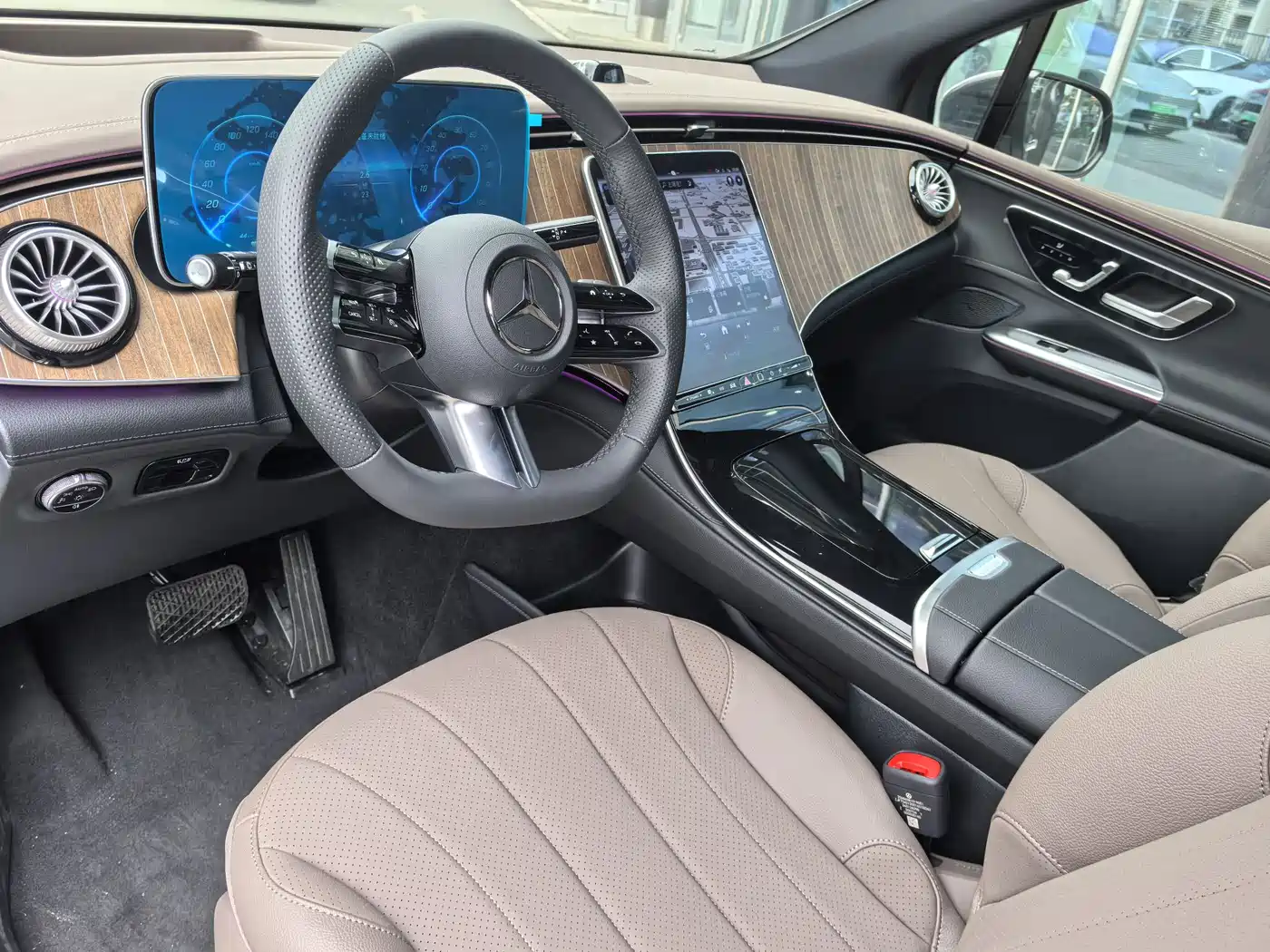 Mercedes-Benz EQE SUV 2024 500 4MATIC Luxury Edition фото 7