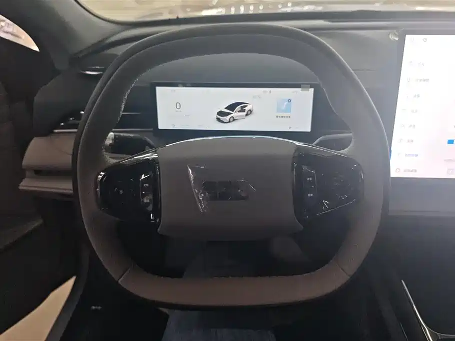 Geely Galaxy Galaxy Xingyao 8 2025 60km EM-i Luxury Edition фото 15