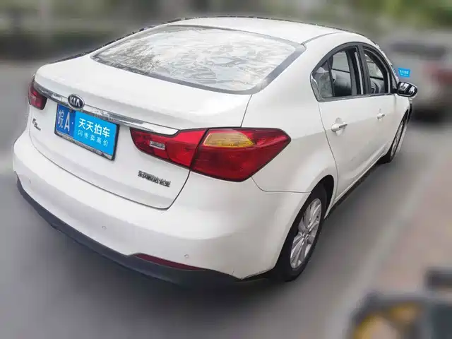 Kia K3 2015 1.6L Automatic GLS — фото 2