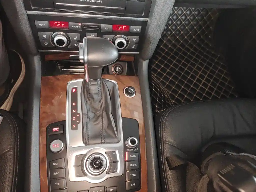 Audi Q7 2015 35 TFSI Progressive фото 10