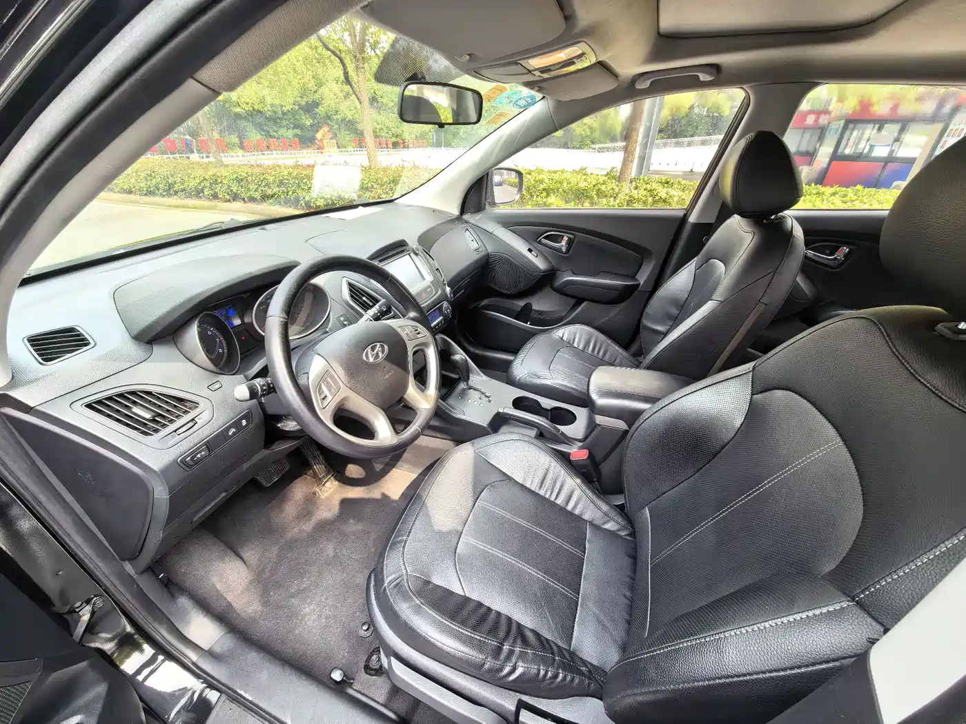 Hyundai Beijing Hyundai ix35 2015 2.0L Automatic 2WD Smart Type China IV фото 11