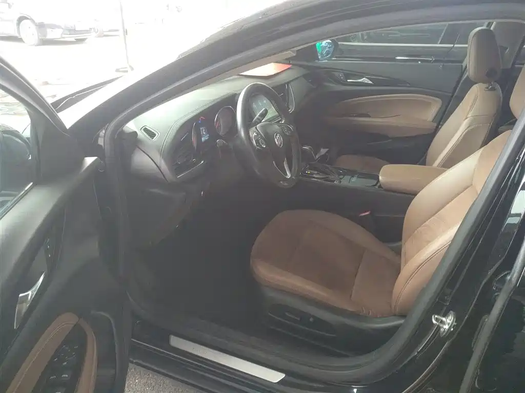 Buick Regal 2017 20T Elite Type фото 12