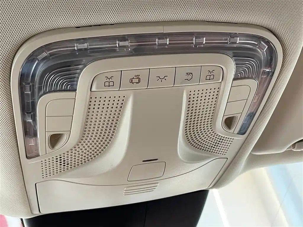 Mercedes-Benz Vito 2020 2.0T Business Edition (7-seater) фото 27