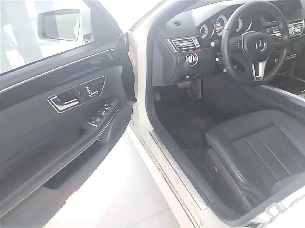 Mercedes-Benz E-Class 2015 Facelift E 200 L Sport фото 16