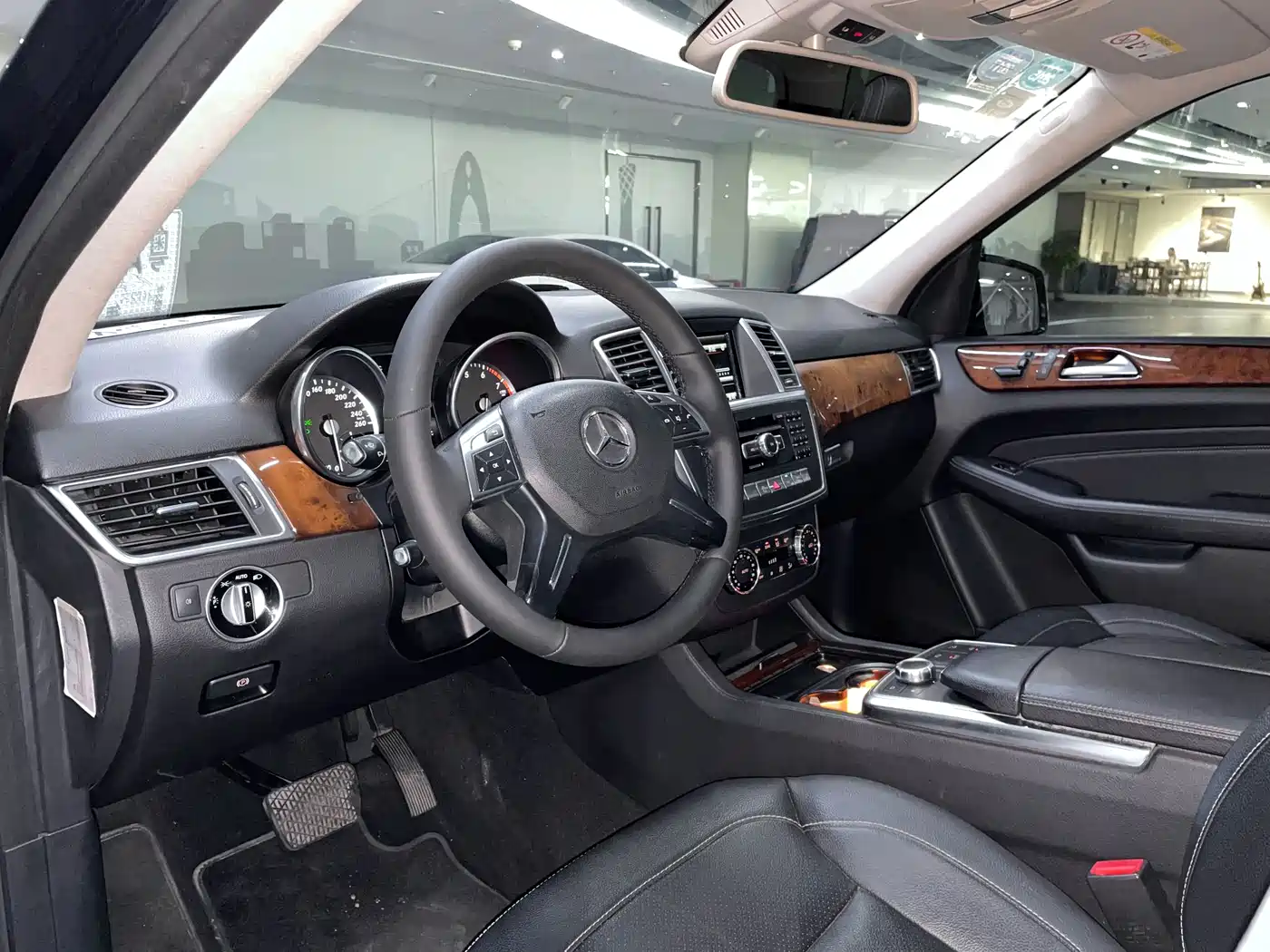 Mercedes-Benz M-Class 2014 ML 400 4MATIC Dynamic фото 9