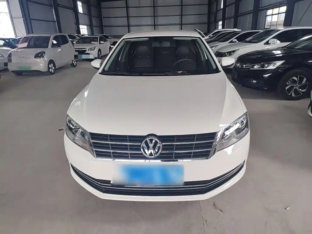 Volkswagen Lavida 2013 Facelift Classic 1.6L Manual Trend фото 3